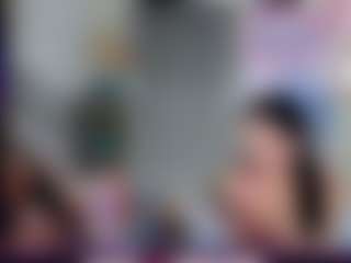 Live cam show with realbreesky - Threesome on Latina Girls