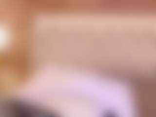 Live cam show with Sarah-Greey - Average on Camsoda