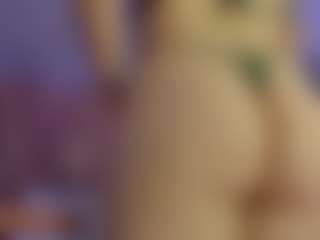 ScarlettRose-1's Live Sex Cam Show