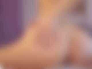 sofi-loveEmi's Live Sex Cam Show