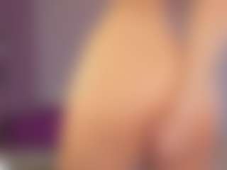 sofi-loveEmi's Live Sex Cam Show