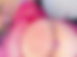 Live cam show with veroniica-hill - Facial on Camsoda