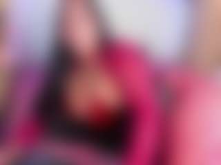 Live cam show with veroniica-hill - Facial on Camsoda