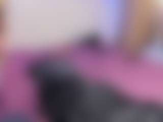 Live cam show with veroniica-hill - Nipple Piercings on Camsoda