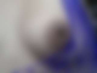 Live cam show with Ailyn-Ch1 - Erotic Dance on Camiplay Live