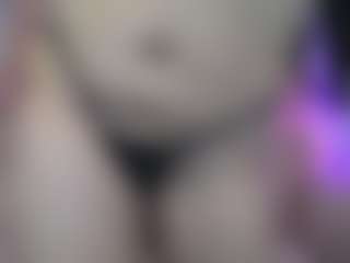 Ailyn-Ch1's Live Sex Cam Show