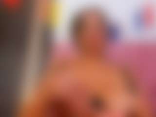 Live cam show with aisha-moore - College on AdultVida.com