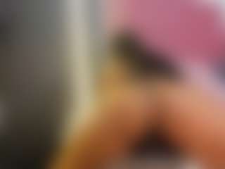 aisha-moore's Live Sex Cam Show