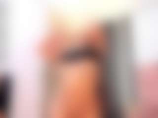 aisha-moore's Live Sex Cam Show