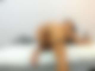 Live cam show with aisha-moore - Natural on Fling VIP Chat