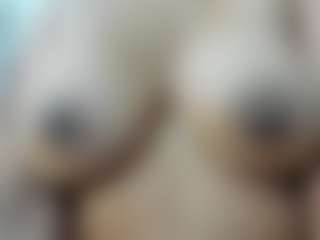 aisha-moore's Live Sex Cam Show