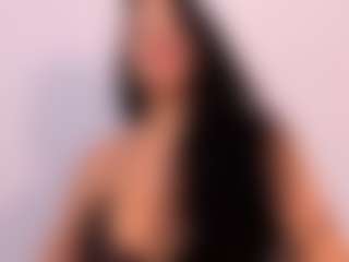 Live cam show with aisha-moore - Ass Bouncing on WildCum