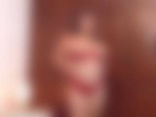 Live cam show with BellaaBombshell - Sexwebcam MILF on Cam Slut
