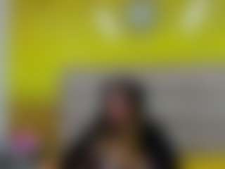 Live cam show with BellaMystic - Bedroom Mature on CamwithHer