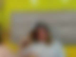 Live cam show with BellaMystic - Mature on madthumbs