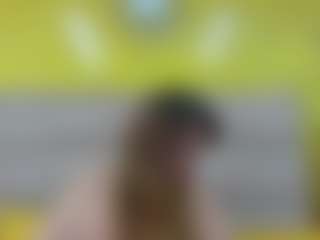 Live cam show with BellaMystic - Dildo on Dolls Live