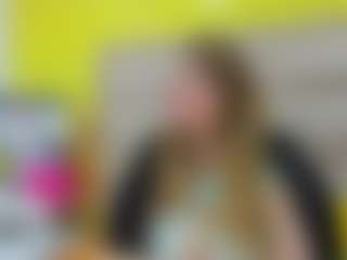 Live cam show with BellaMystic - Dildo Brown Hair on Dolls Live