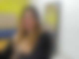 Live cam show with BellaMystic - Bedroom on Streamer API