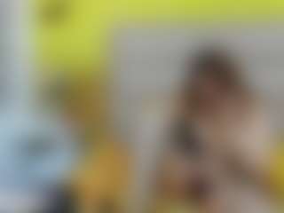 Live cam show with BellaMystic - Bedroom Mature on live.xheat.ai