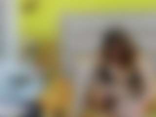 Live cam show with BellaMystic - Brown Hair MILF on live.xbliss.ai