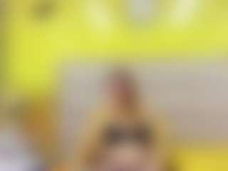 BellaMystic MILF webcam performer live streaming