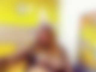 Show de câmera ao vivo com BellaMystic - Asian Granny no Camsoda