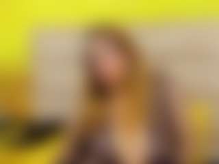 BellaMystic MILF webcam performer live streaming