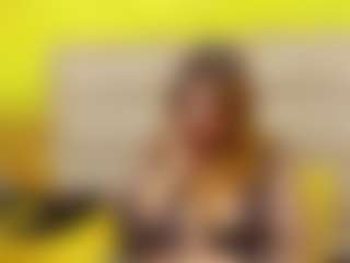 Live cam show with BellaMystic - Curvy MILF on Camsoda