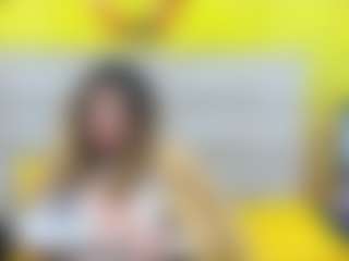 Live cam show with BellaMystic - Granny Big Ass on Dolls Live
