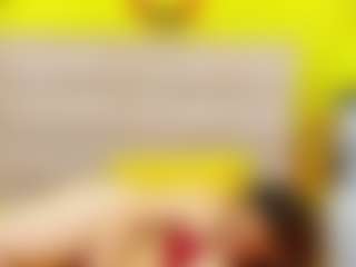 BellaMystic MILF webcam performer live streaming