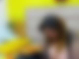 BellaMystic MILF webcam performer live streaming