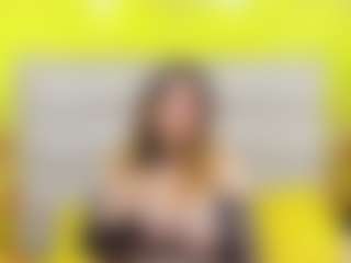 Transmissão ao vivo de BellaMystic, modelo de webcam MILF