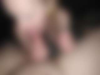 blondebaddie2026's Live Sex Cam Show