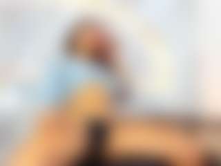 Canela's Live Sex Cam Show