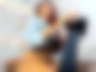 Canela's Live Sex Cam Show