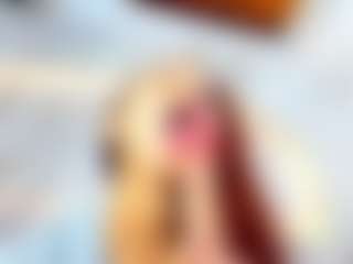 Canela's Live Sex Cam Show