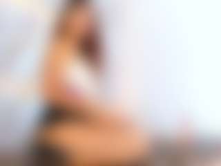 Canela's Live Sex Cam Show