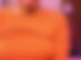 Live cam show with Celeste-Hills - Middle Aged on Camsoda