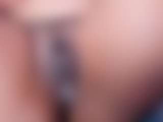chiarafustox's Live Sex Cam Show