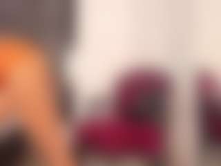 Live cam show with IsabellaVillalobos - Small Tits on Camming Site