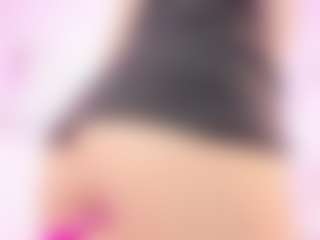 Live cam show with Kaylavillalobos - Nipple Piercings on Camsoda