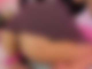 Live cam show with Kaylavillalobos - Nipple Piercings on Stripli.com