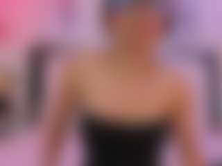 Live cam show with Kaylavillalobos - Doggy on Mixed Magazine Live