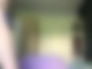 Live cam show with KimberMozo - Public on live18s.com