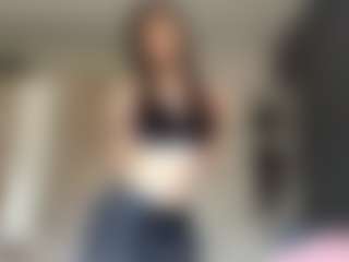 Live cam show with KimberMozo - Twerk on CamwithHer