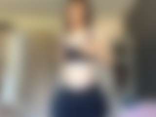 Live cam show with KimberMozo - Twerk Latina on EXY