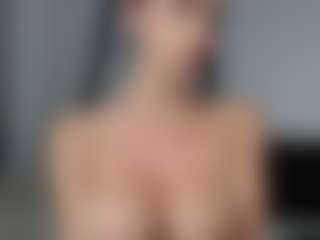 Layla12a's Live Sex Cam Show