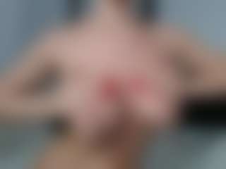 Layla12a's Live Sex Cam Show