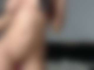 Layla12a's Live Sex Cam Show