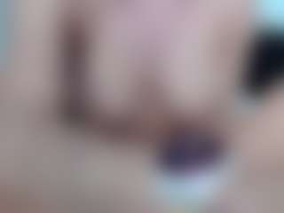 Layla12a's Live Sex Cam Show